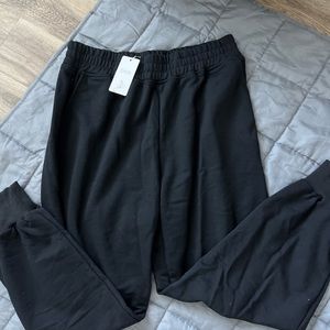 black yoga style sweatpants